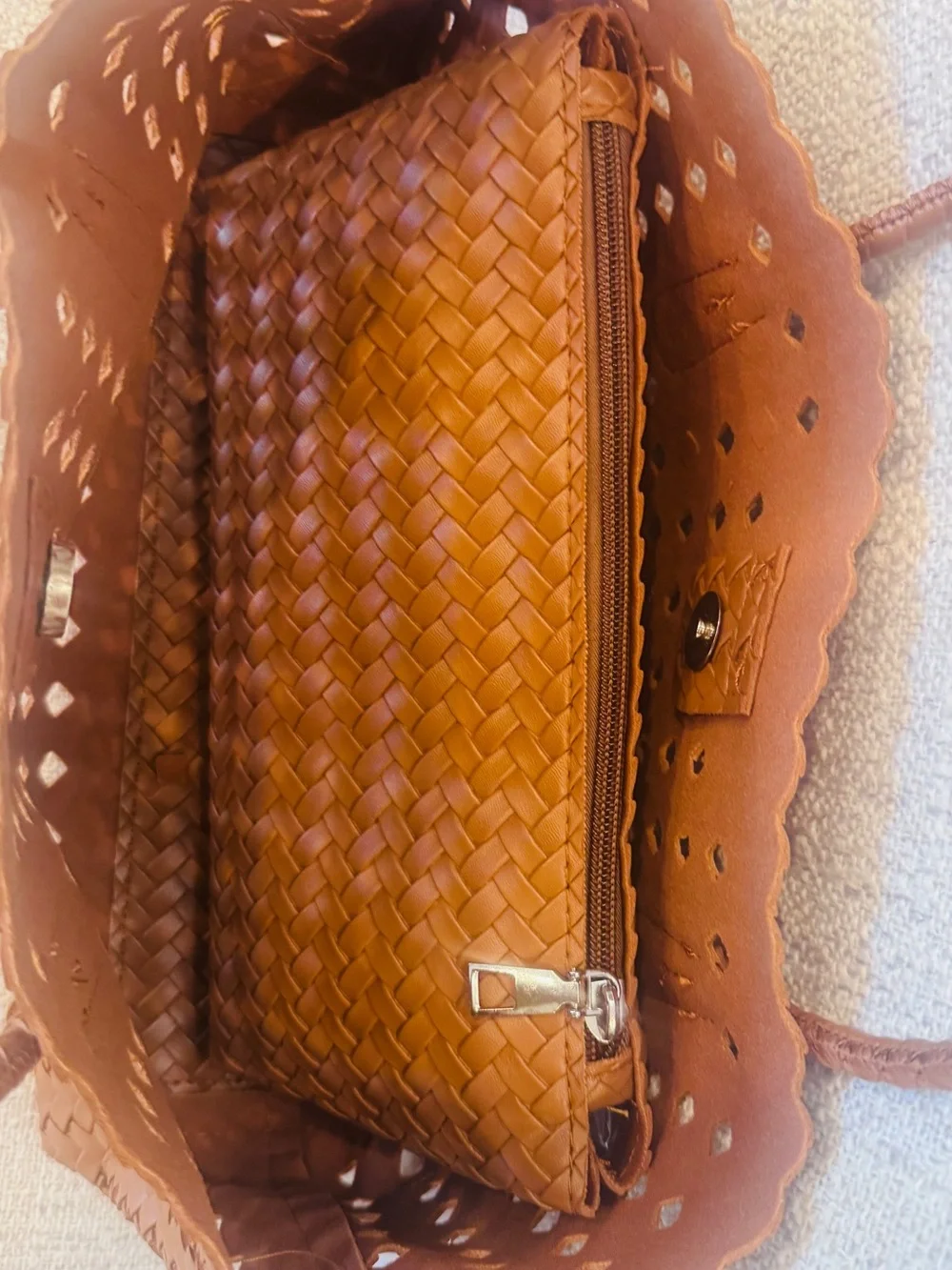 N/A handcrafted woven